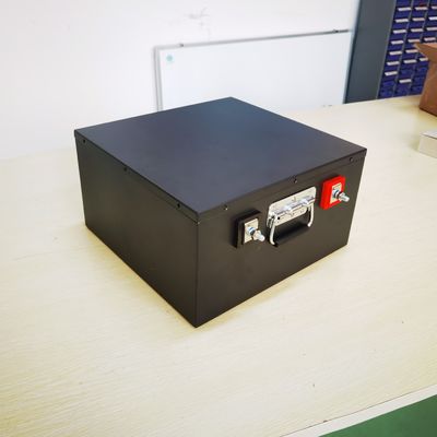 Dobra cena Akumulator litowy LiFePO4 24 V 80 Ah do automatycznej maszyny do czyszczenia podłóg w Internecie